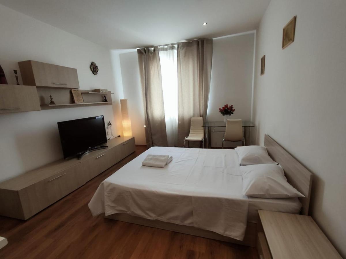 Easystay Flats Bucharest Exterior photo